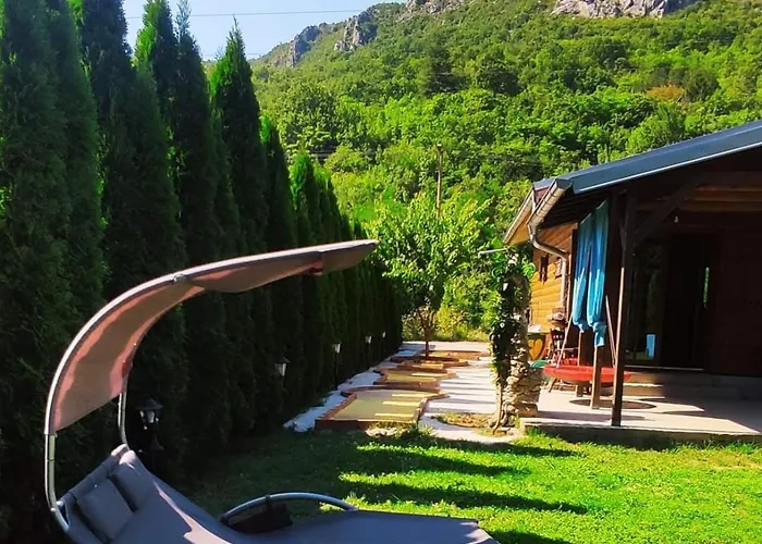 Semesterbostad Brvnara Anamarija Manastir