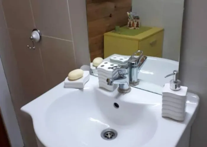 Semesterbostad Brvnara Anamarija *