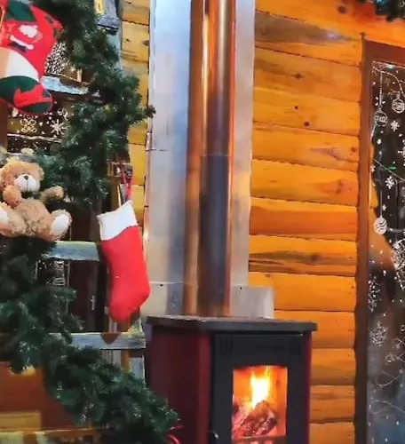 Brvnara Anamarija * Manastir